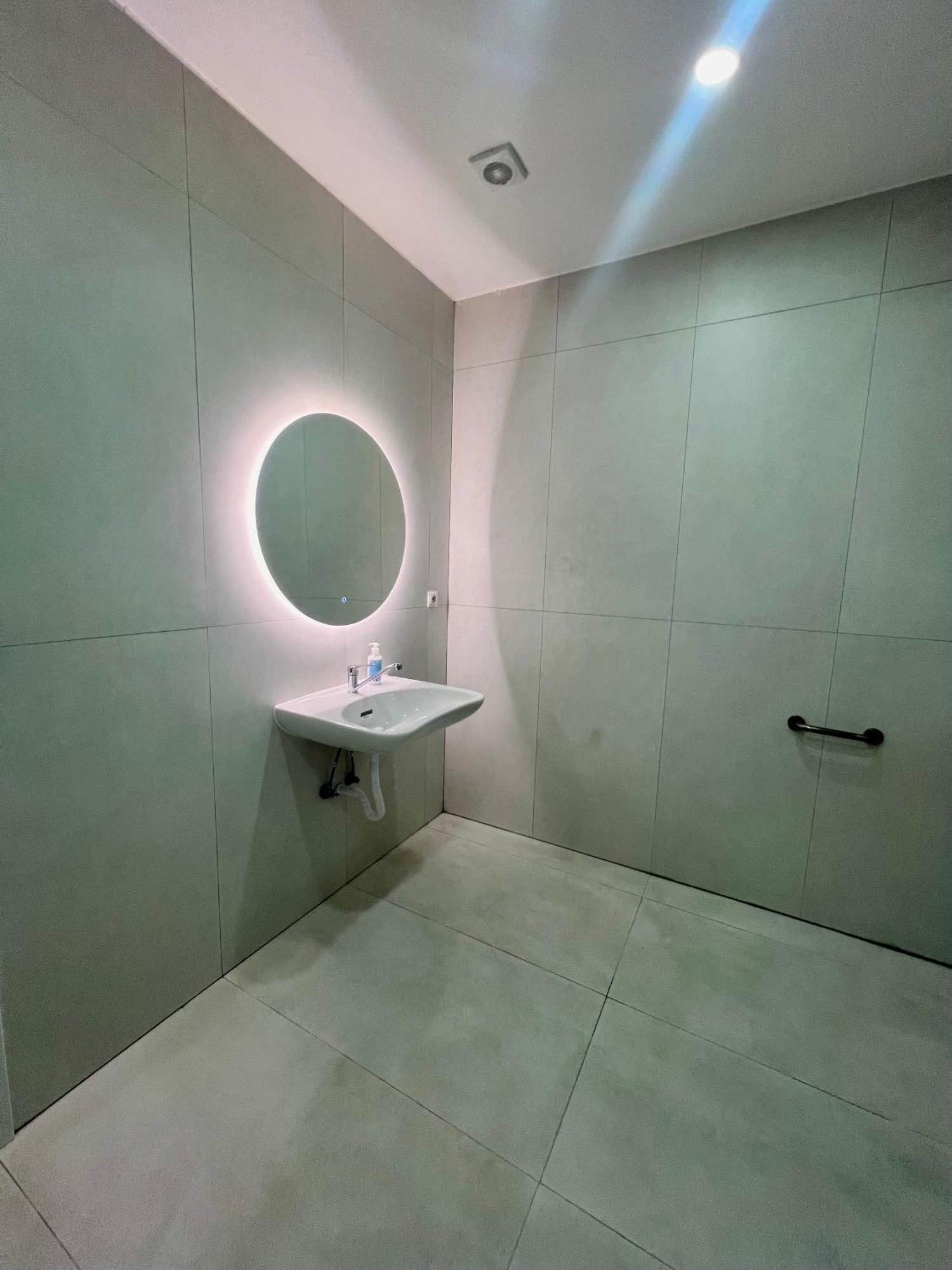 Hostel Oasis Madrid Ngoại thất bức ảnh
