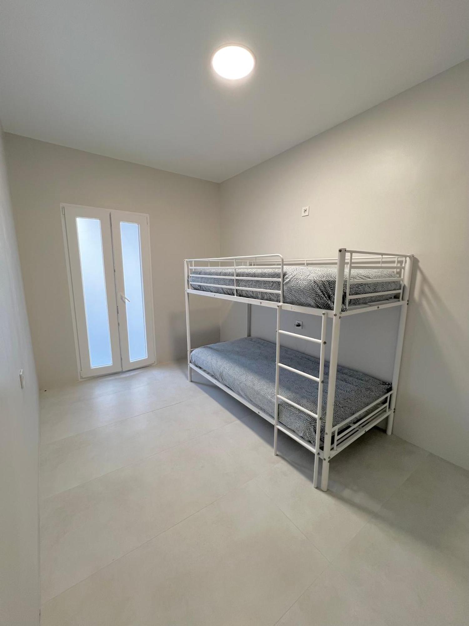 Hostel Oasis Madrid Ngoại thất bức ảnh
