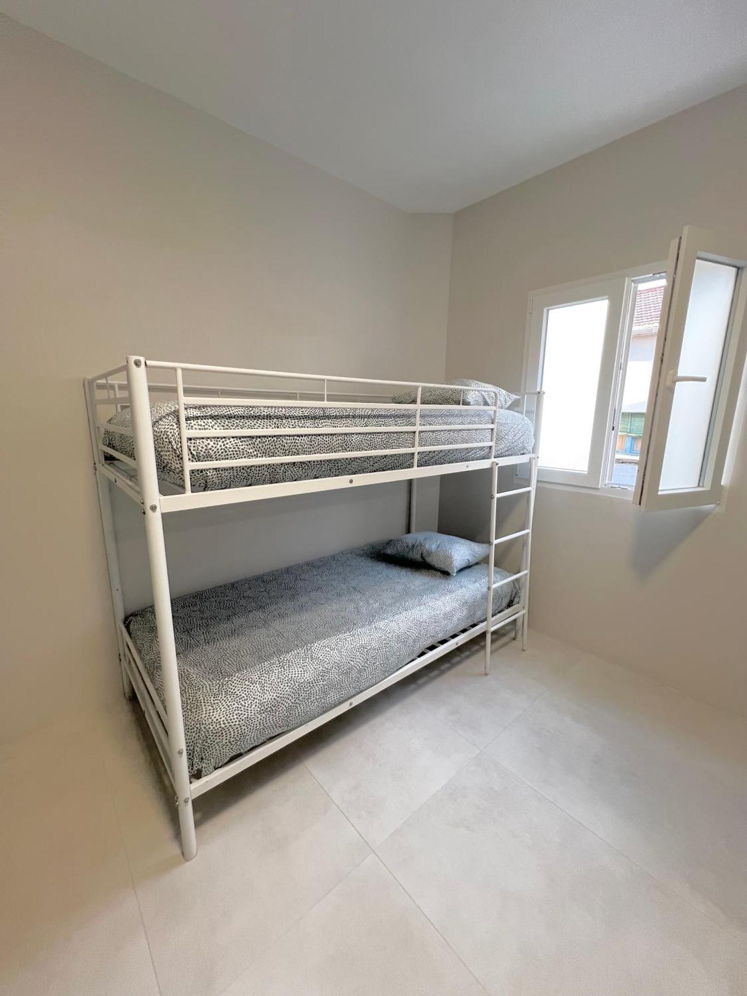 Hostel Oasis Madrid Ngoại thất bức ảnh