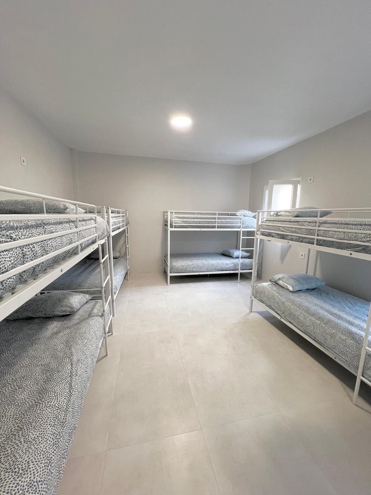 Hostel Oasis Madrid Ngoại thất bức ảnh