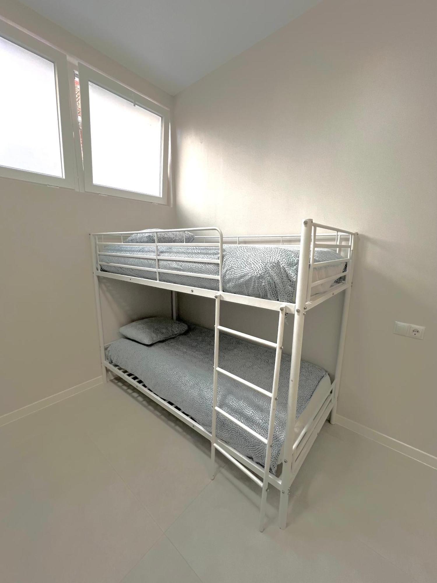 Hostel Oasis Madrid Ngoại thất bức ảnh