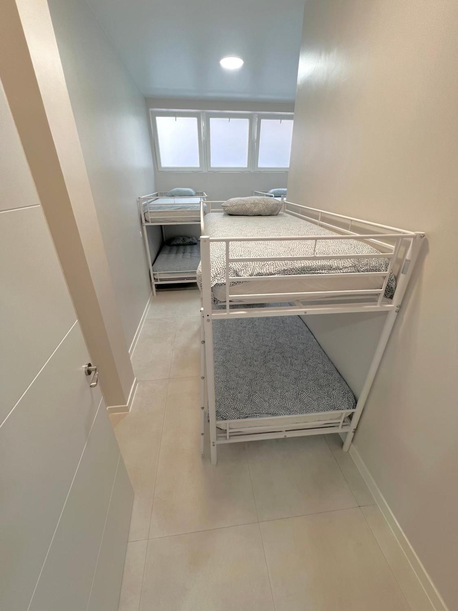 Hostel Oasis Madrid Ngoại thất bức ảnh