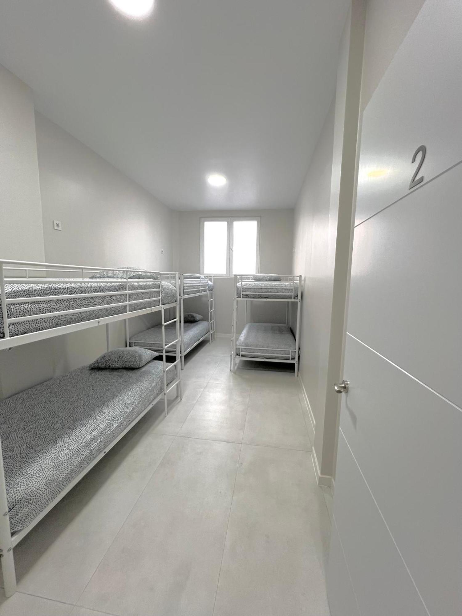 Hostel Oasis Madrid Ngoại thất bức ảnh