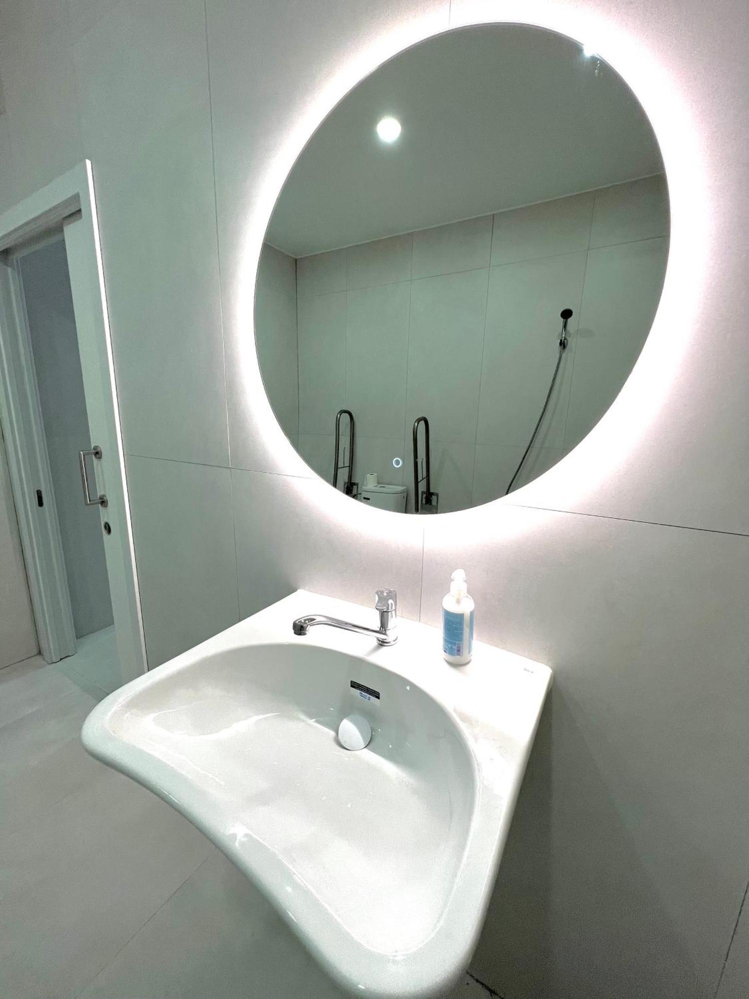 Hostel Oasis Madrid Ngoại thất bức ảnh