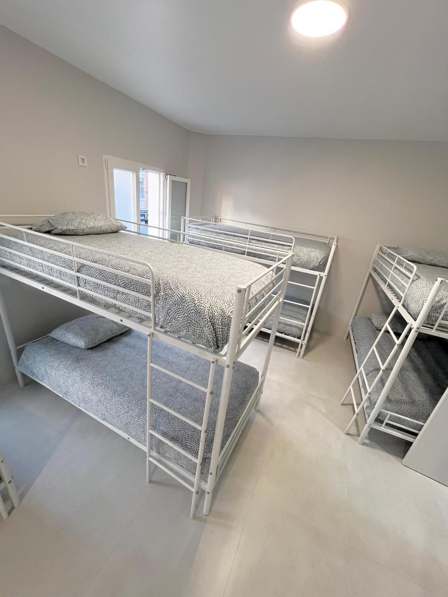 Hostel Oasis Madrid Ngoại thất bức ảnh