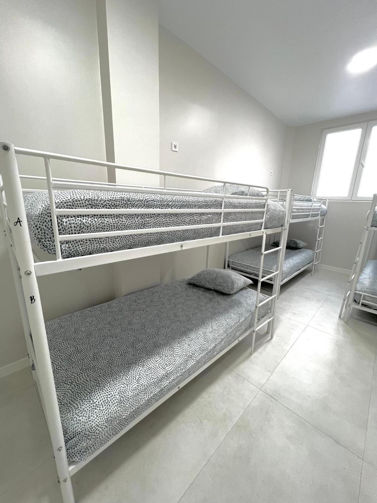 Hostel Oasis Madrid Ngoại thất bức ảnh